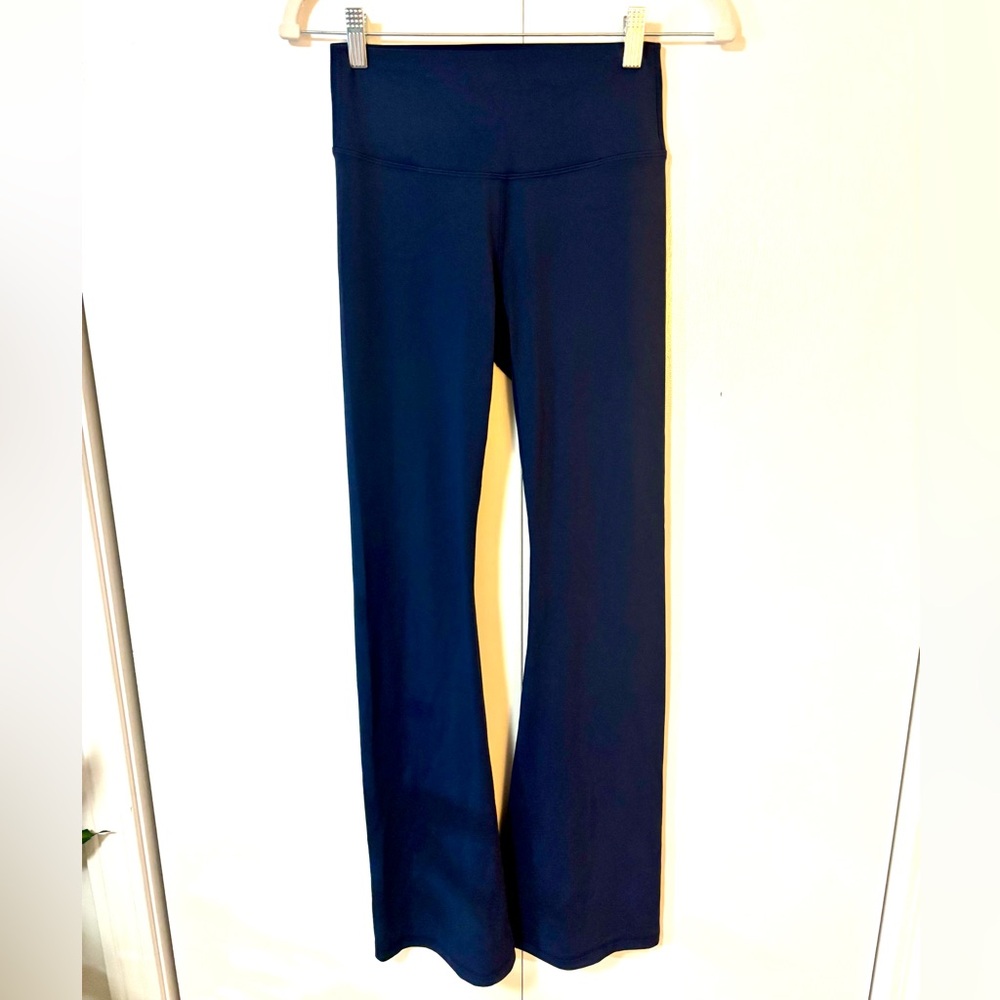 PINK Victoria’s Secret All-Day Cotton High-Waist Flare Leggings - Navy M NWOT